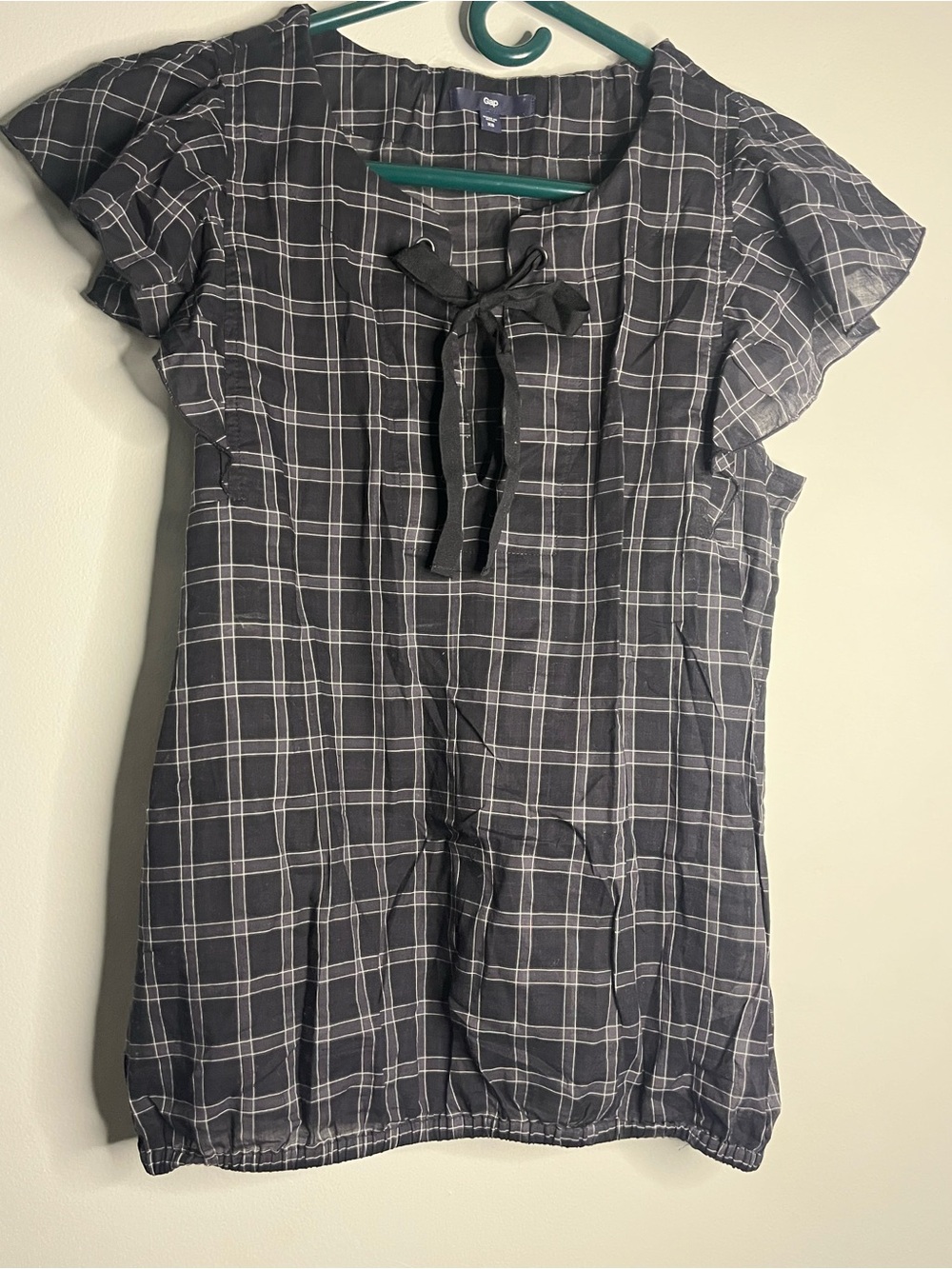 Gap black  Plaid Tie-Neck Blouse xs